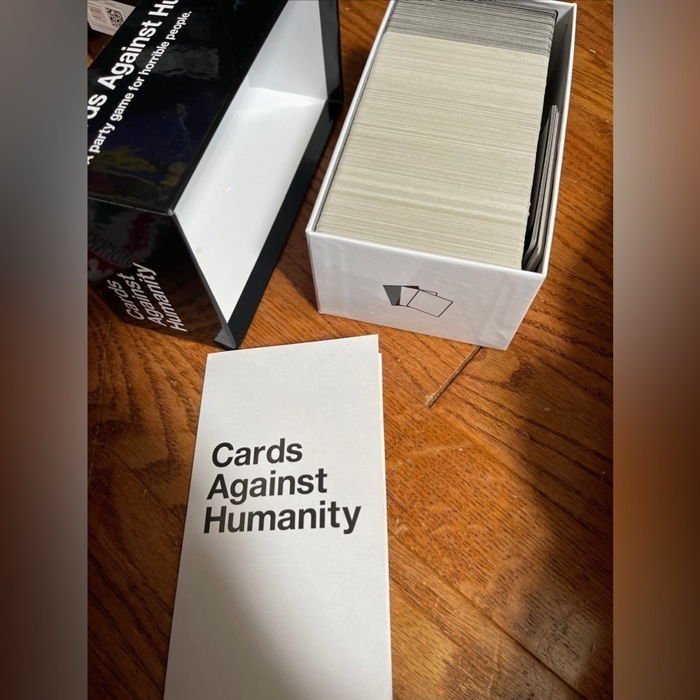 Cards Against Humanity • Main Game